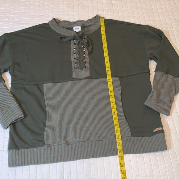BKE Buckle Waffle Knit Lace Up Thermal Pullover, Olive Army Green, Women’s Large - Picture 8 of 16